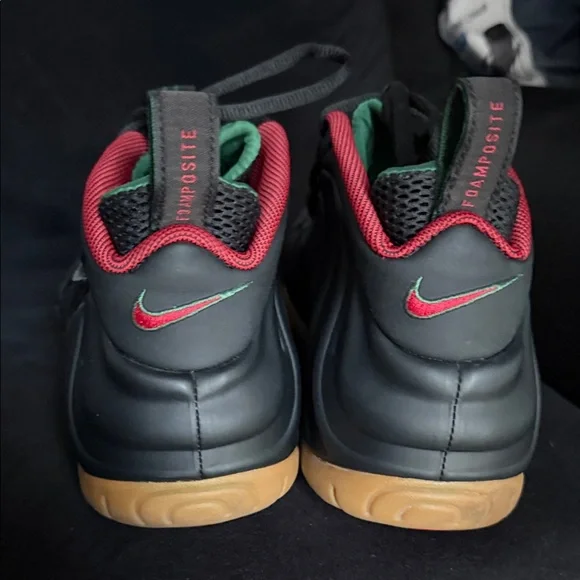 USED Foamposite “Gucci” Black, red and green Sneakers with  display picture 1